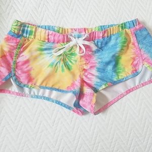 Billabong Tie Dye Short in Excellent Condition